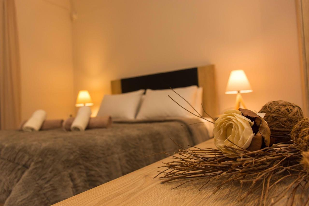 Central Luxury Studio Corinth Bagian luar foto