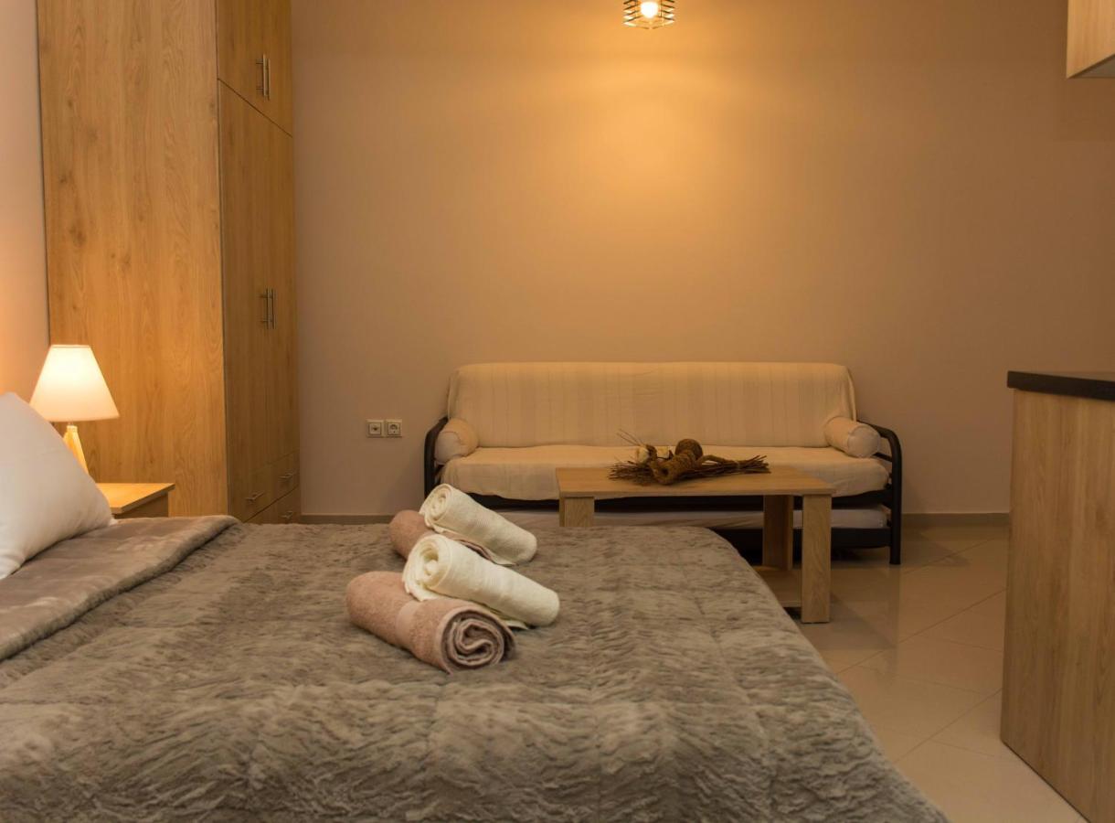 Central Luxury Studio Corinth Bagian luar foto
