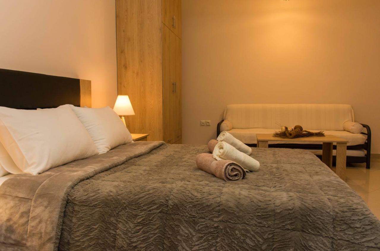 Central Luxury Studio Corinth Bagian luar foto