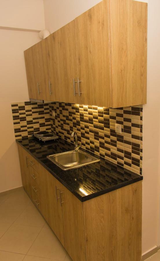 Central Luxury Studio Corinth Bagian luar foto