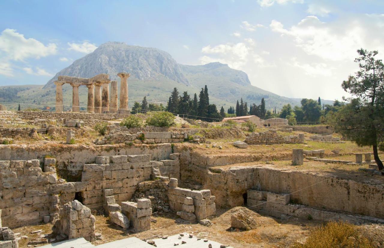 Central Luxury Studio Corinth Bagian luar foto