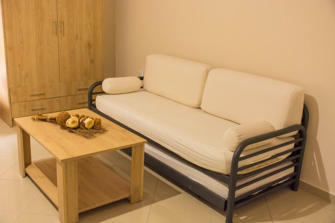 Central Luxury Studio Corinth Bagian luar foto