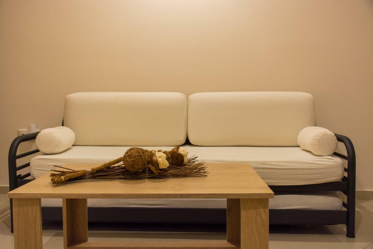 Central Luxury Studio Corinth Bagian luar foto